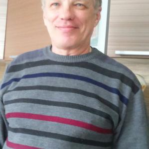 Парни в Владивостоке: Николай, 67 - ищет девушку из Владивостока