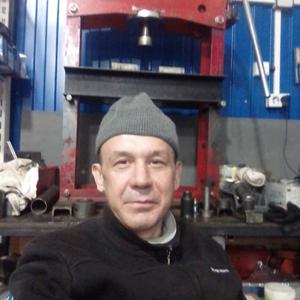 Парни в Менделеевске: Игорь, 42 - ищет девушку из Менделеевска