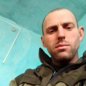 Парни в Абакане: Николай Сафонов, 35 - ищет девушку из Абакана