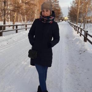 Девушки в Якутске: Лена, 23 - ищет парня из Якутска