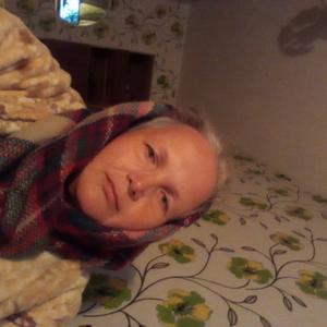 Девушки в Череповце: Мария, 58 - ищет парня из Череповца