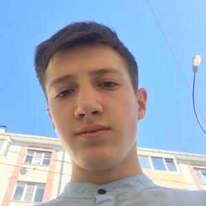 Виталий, 19 лет, Великий Новгород
