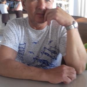 Олег, 57 лет, Бор
