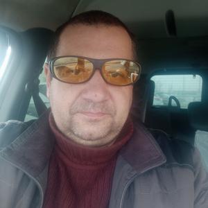 Михаил, 45 лет, Крымский