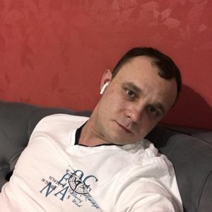 Александр, 35 лет, Магадан
