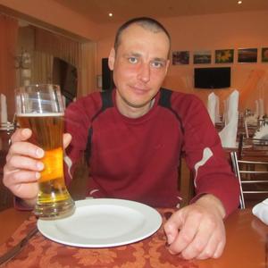 Олег, 45 лет, Балаково