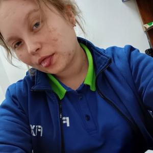 Девушки в Челябинске: Александра, 25 - ищет парня из Челябинска