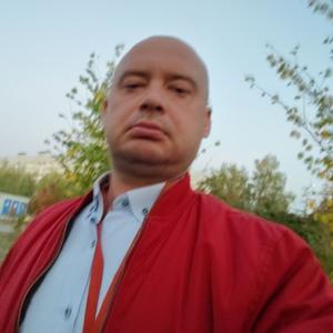 Парни в Нижнекамске: Игорь, 40 - ищет девушку из Нижнекамска