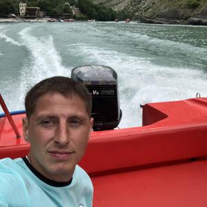Парни в Тосно: Александр Чебанюк, 38 - ищет девушку из Тосно