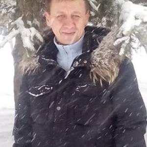 Игорь, 50 лет, Свободный