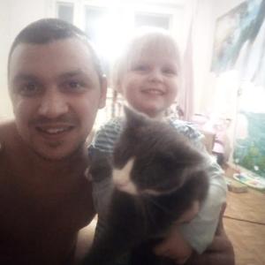 Парни в Пскове: Андрей, 30 - ищет девушку из Пскова