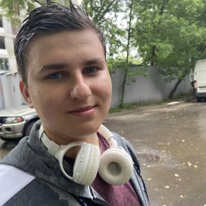 Владимир, 22 года, Москва
