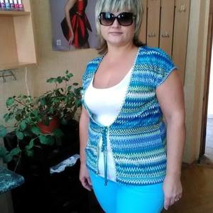 Девушки в Варшаве: Антонина Лях, 57 - ищет парня из Варшавы