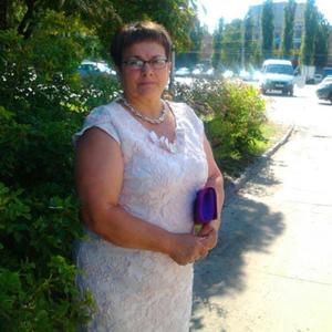 Девушки в Липецке: Ирина, 59 - ищет парня из Липецка