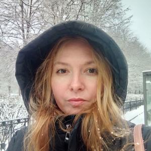 Девушки в Санкт-Петербурге: Elina, 32 - ищет парня из Санкт-Петербурга