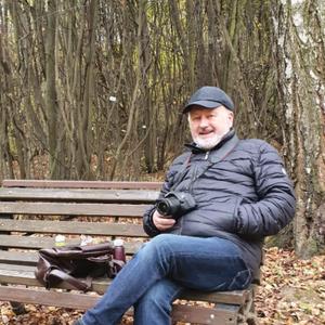 Валерий, 73 года, Москва