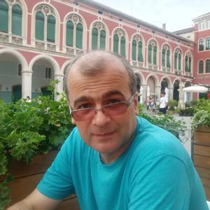 Юрий, 57 лет, Москва