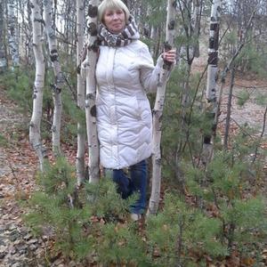Девушки в Северодвинске: Елена, 62 - ищет парня из Северодвинска