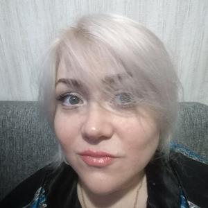 Девушки в Череповце: Ольга, 43 - ищет парня из Череповца