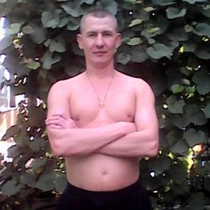 Парни в Саратове: Виталий, 44 - ищет девушку из Саратова