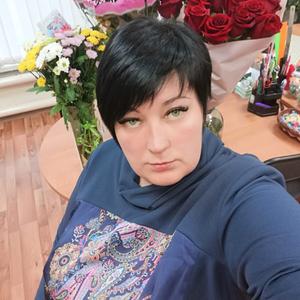 Девушки в Магадане: Ольга, 41 - ищет парня из Магадана