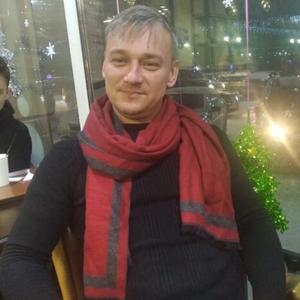 Парни в Томске: Владимир, 42 - ищет девушку из Томска
