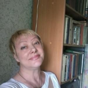 Девушки в Владивостоке: Александра Герцева, 65 - ищет парня из Владивостока