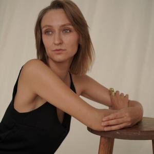 Девушки в Томске: Любовь, 34 - ищет парня из Томска