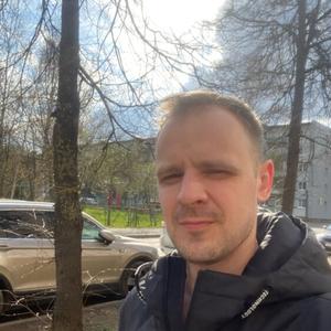Парни в Вологде: Алексей, 34 - ищет девушку из Вологды