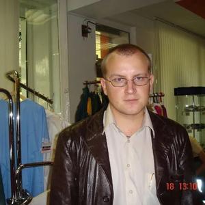 Парни в Томске: Антон, 46 - ищет девушку из Томска