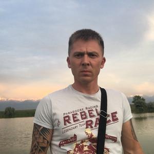 Парни в Кемерово: Роман, 40 - ищет девушку из Кемерово