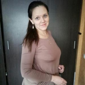 Девушки в Череповце: Людмила, 37 - ищет парня из Череповца