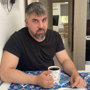 Роман, 39 лет, Омск