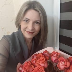 Девушки в Новосибирске: Ольга, 35 - ищет парня из Новосибирска