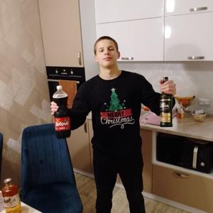 Иван, 18 лет, Оренбург