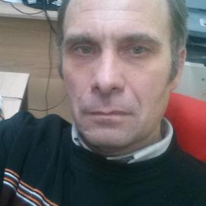 Илья, 54 года, Киров