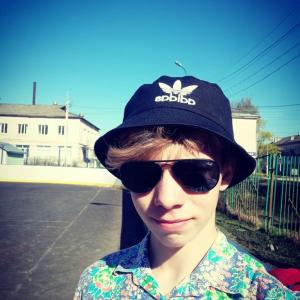 Парни в Тотьме: Дмитрий, 19 - ищет девушку из Тотьмы