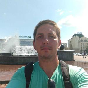 Парни в Липецке: Максим Симаков, 37 - ищет девушку из Липецка