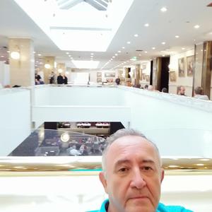 Георгий, 68 лет, Москва