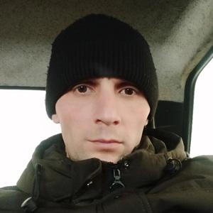 Максим, 36 лет, Радужный
