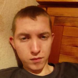 Илья, 20 лет, Волжский