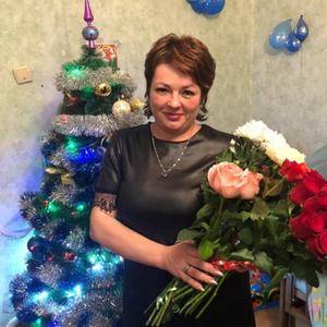 Девушки в Твери: Валентина, 44 - ищет парня из Твери