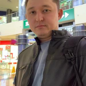 Парни в Новокузнецке: Иван, 27 - ищет девушку из Новокузнецка