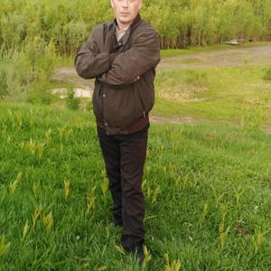 Парни в Ханты-Мансийске: Василий, 40 - ищет девушку из Ханты-Мансийска