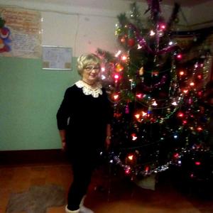 Девушки в Удомле: Валентина, 66 - ищет парня из Удомли