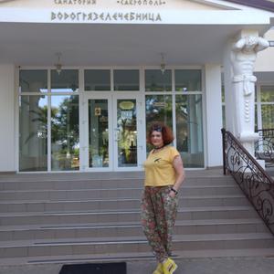 Девушки в г. Севастополь: Вера, 70 - ищет парня из г. Севастополь