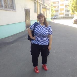 Девушки в Балашове: Елена, 29 - ищет парня из Балашова