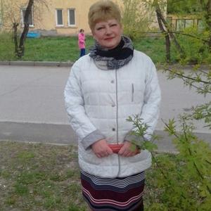 Девушки в Томске: Светлана, 62 - ищет парня из Томска