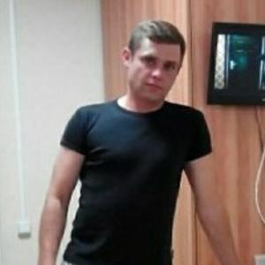 Парни в Калининграде: Виктор, 45 - ищет девушку из Калининграда