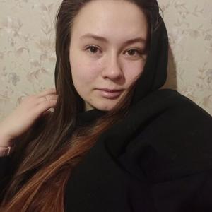 Девушки в Санкт-Петербурге: Елизавета, 22 - ищет парня из Санкт-Петербурга
